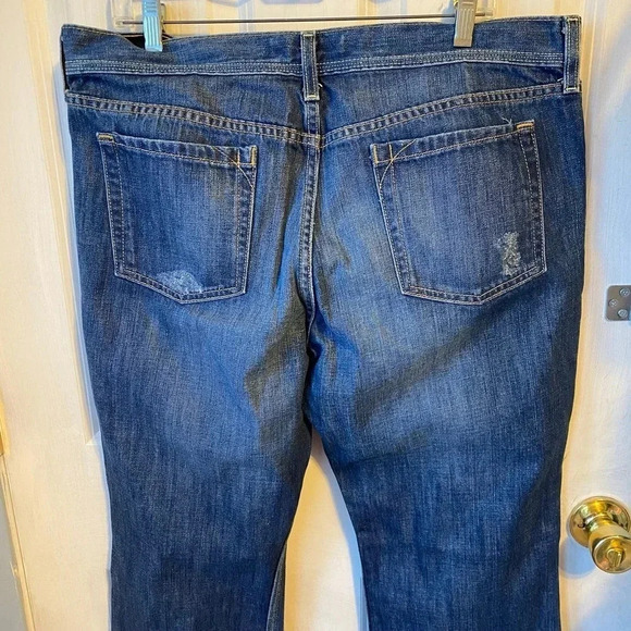 Old Navy Boot-Cut Low Waist Special Edition Jeans Women Size 16 Regular Pockets - Picture 6 of 7